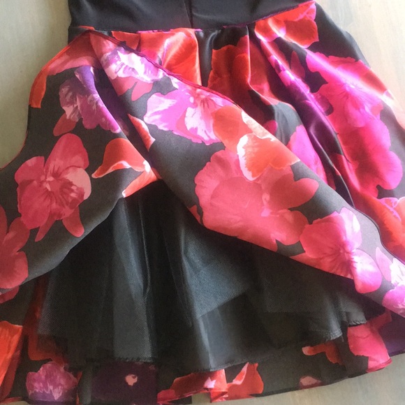 Floral dress - Picture 5 of 8